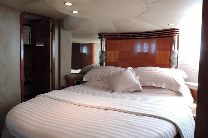 Master cabin aboard the Azimut 58