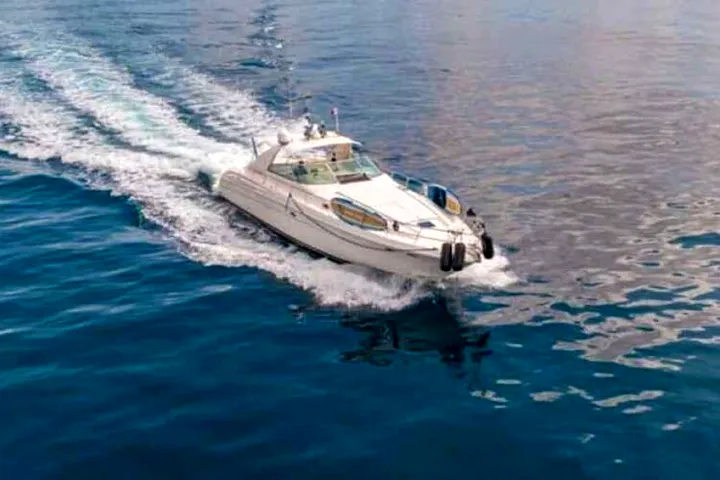 Aerial view of the Sea Ray 60 under way